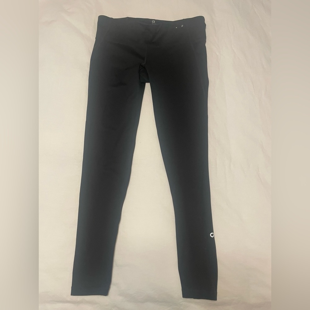 NWOT GAP G fast leggings